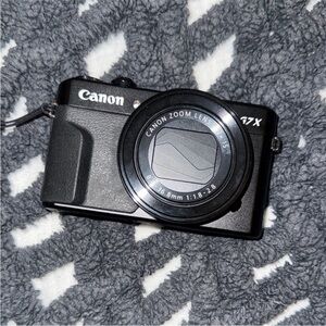 Canon Black Compact Digital Camera